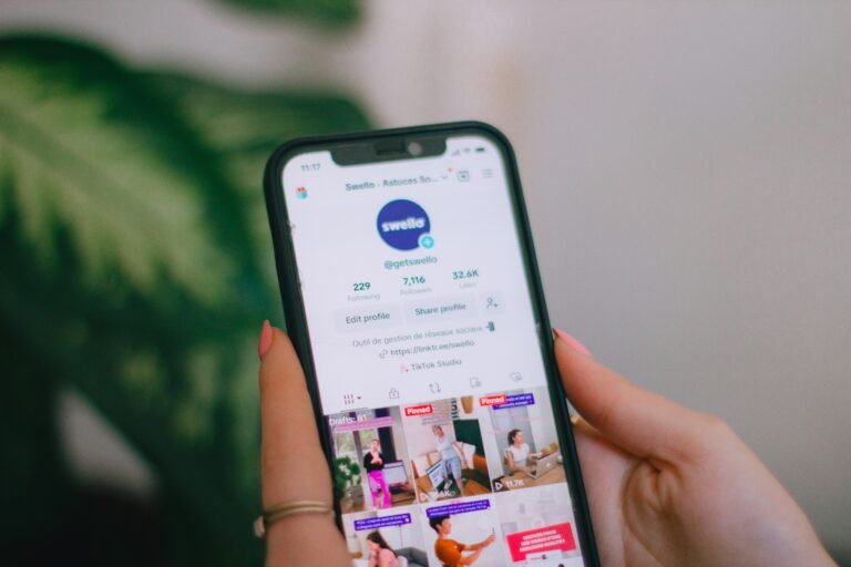 Connecting with Social Media Managers Near Me